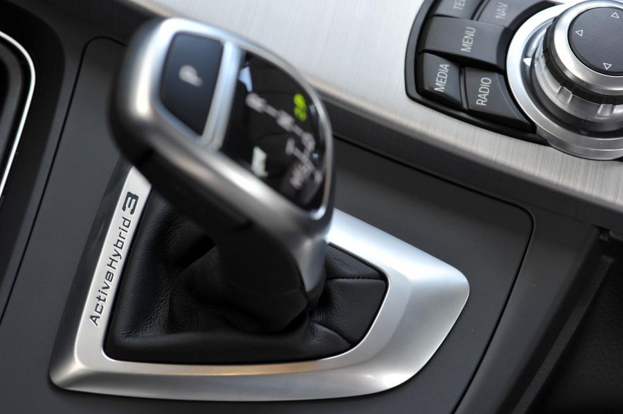  BMW ActiveHybrid 3 2012 года  (фото 14 из 102)
